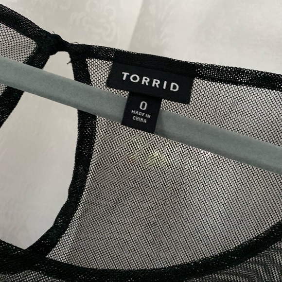 TORRID VELVET  DRESS WITH MESH YOKE  Sz:0/US 12 - Picture 2 of 6